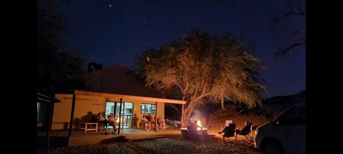 Zoutpanputs Game Lodge Askham المظهر الخارجي الصورة